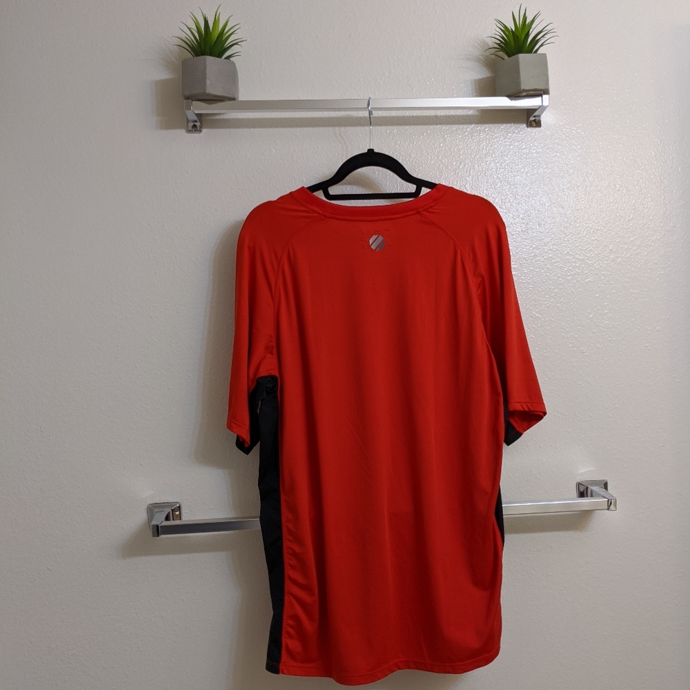 UFC DriFit Rashguard - Picture 2 of 2